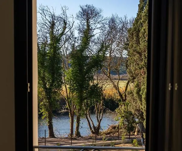 Domaine De Merins, 10 Couchages Avec Piscine, Face A La Riviere, A 4km De La Nyaraló Fleury